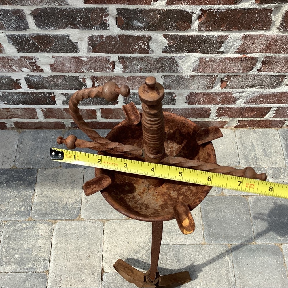 Vintage - Sword Styled Ashtray - Extremely Unique - Free Standing - Rustic Metal - Picture 8 of 11